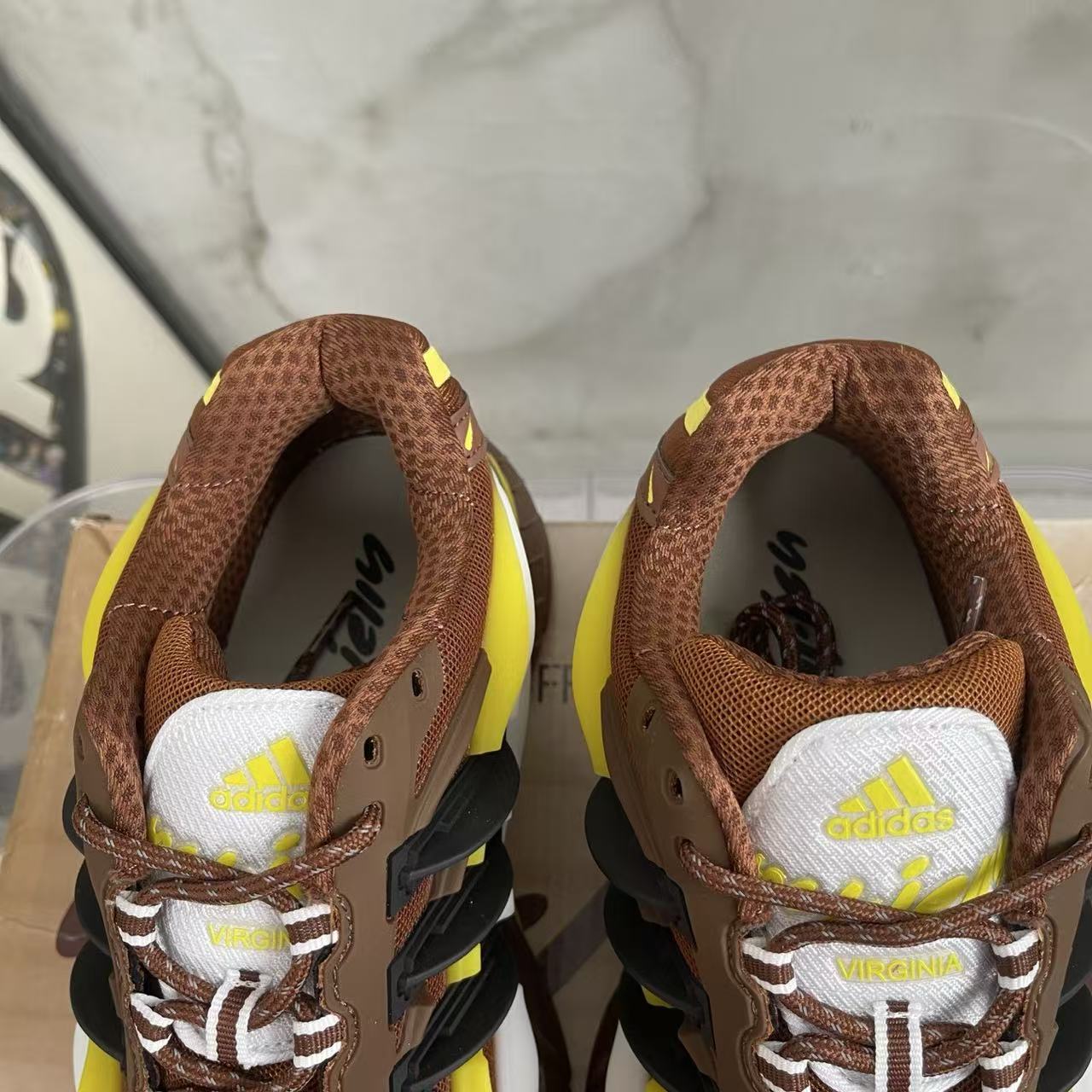 Pharrell Williams x adidas Adistar Jellyfish-005