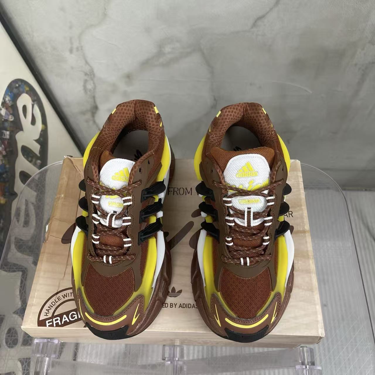 Pharrell Williams x adidas Adistar Jellyfish-005