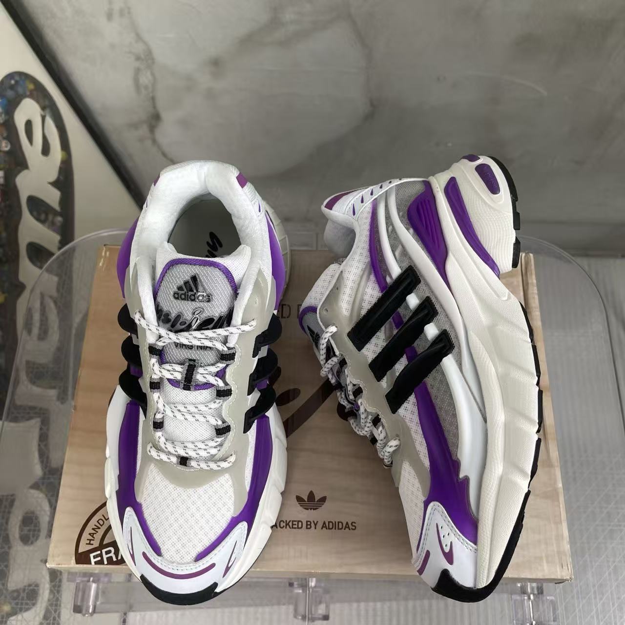Pharrell Williams x adidas Adistar Jellyfish-006