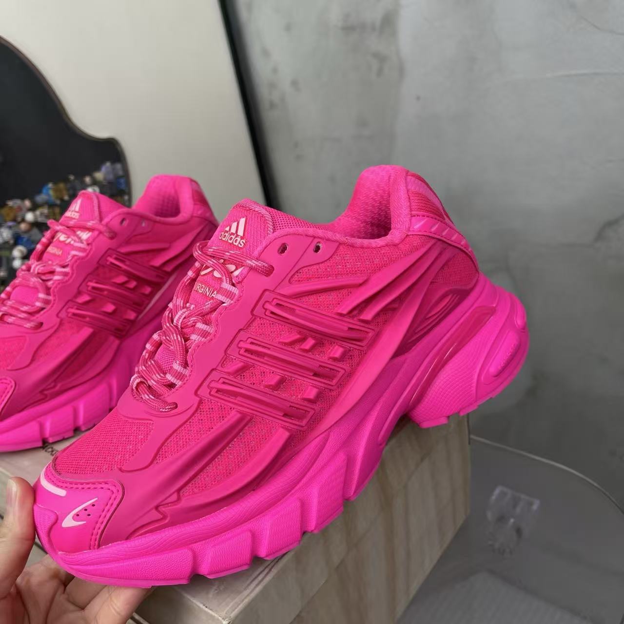 Pharrell Williams x adidas Adistar Jellyfish-007
