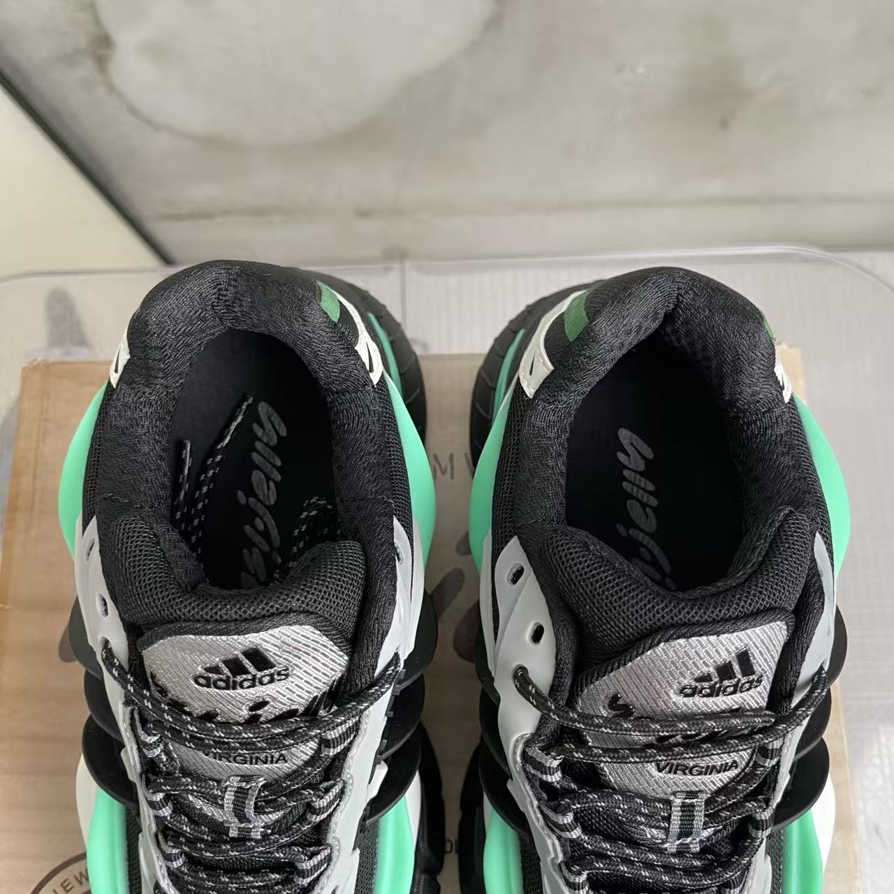 Pharrell Williams x adidas Adistar Jellyfish-011