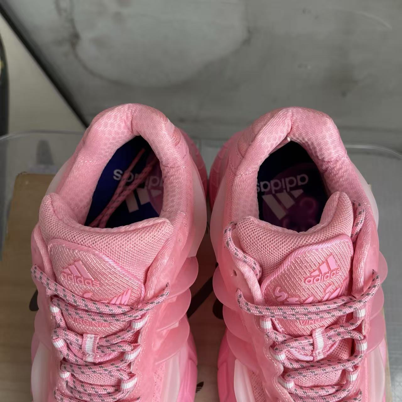 Pharrell Williams x adidas Adistar Jellyfish-012