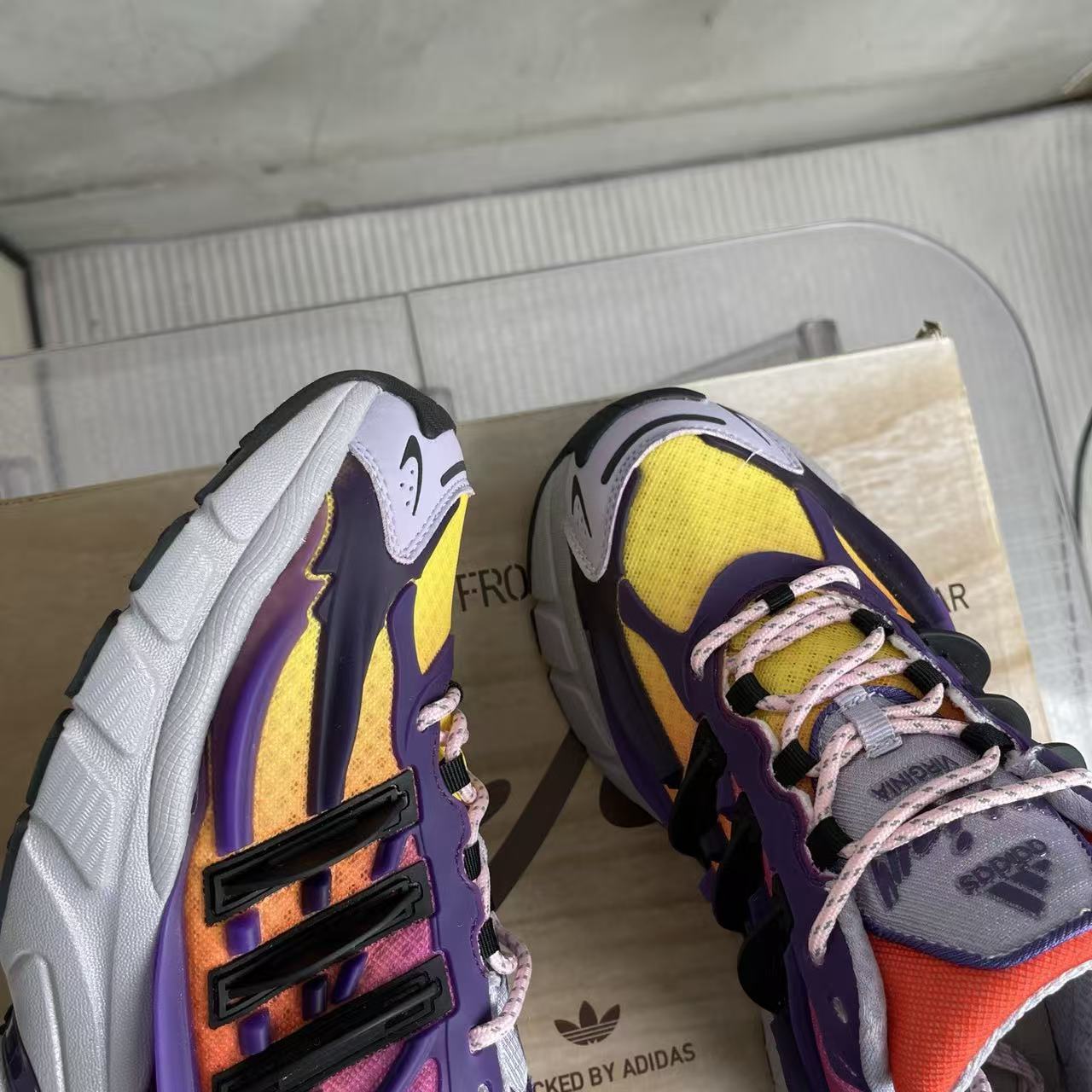 Pharrell Williams x adidas Adistar Jellyfish-013