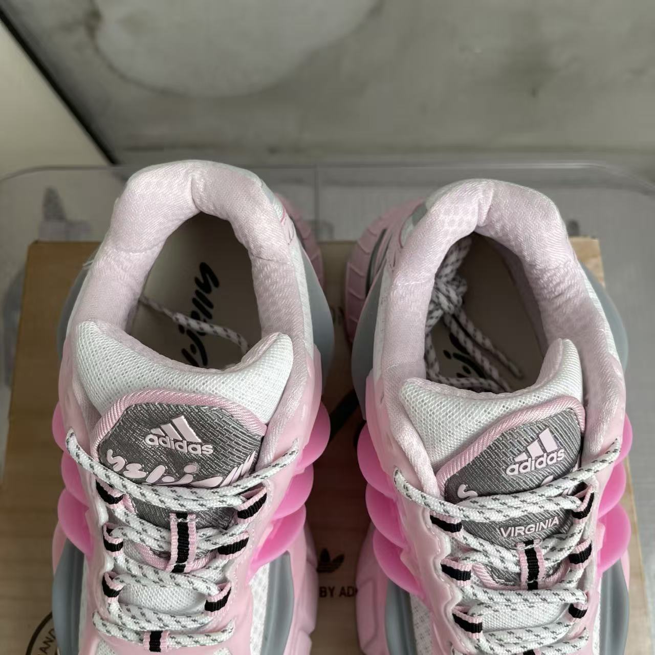 Pharrell Williams x adidas Adistar Jellyfish-014