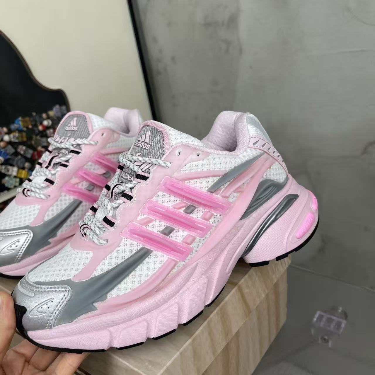 Pharrell Williams x adidas Adistar Jellyfish-014