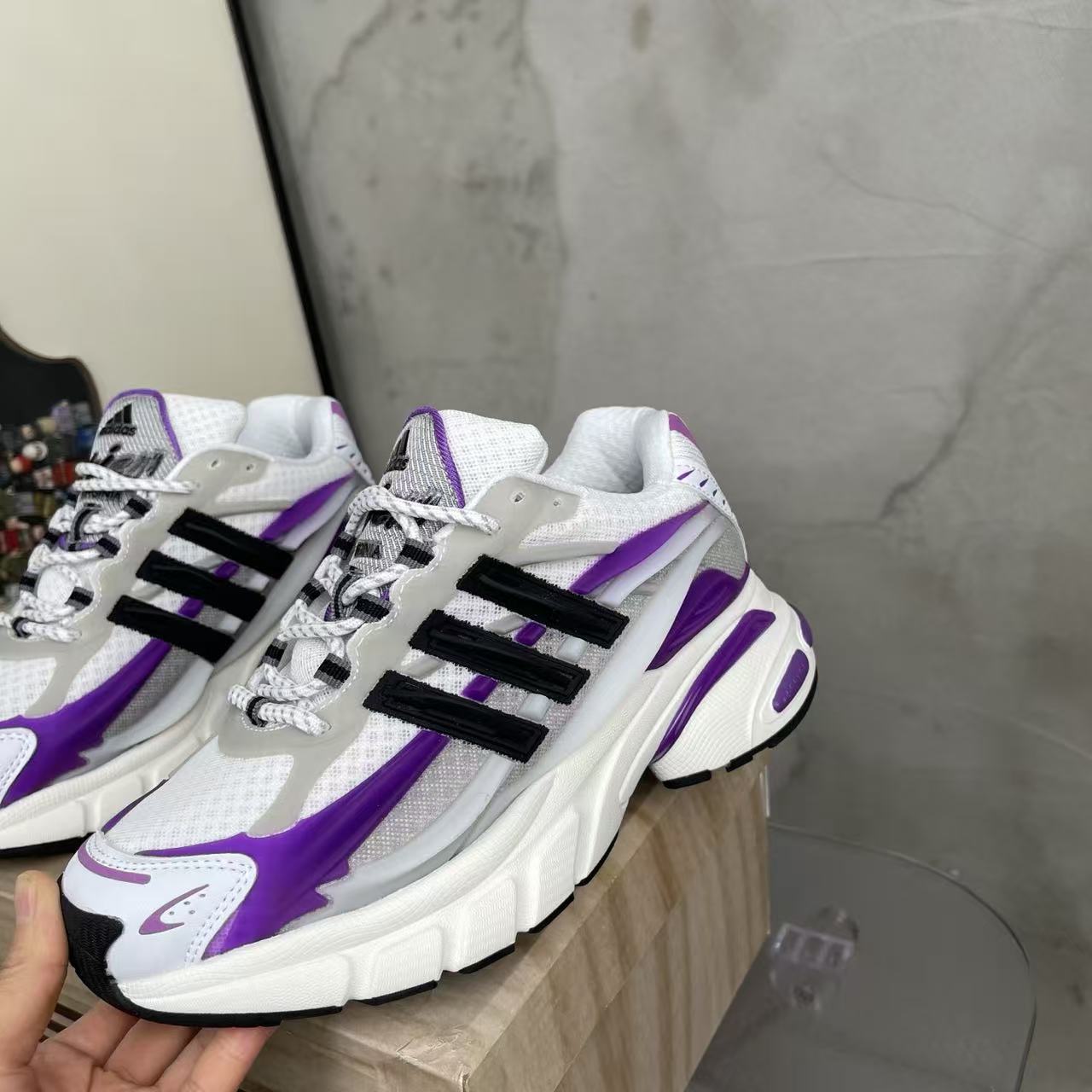 Pharrell Williams x adidas Adistar Jellyfish-015