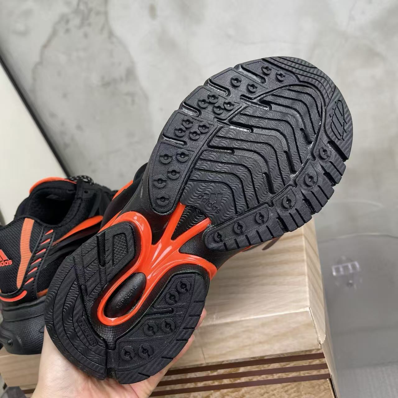 Pharrell Williams x adidas Adistar Jellyfish-016
