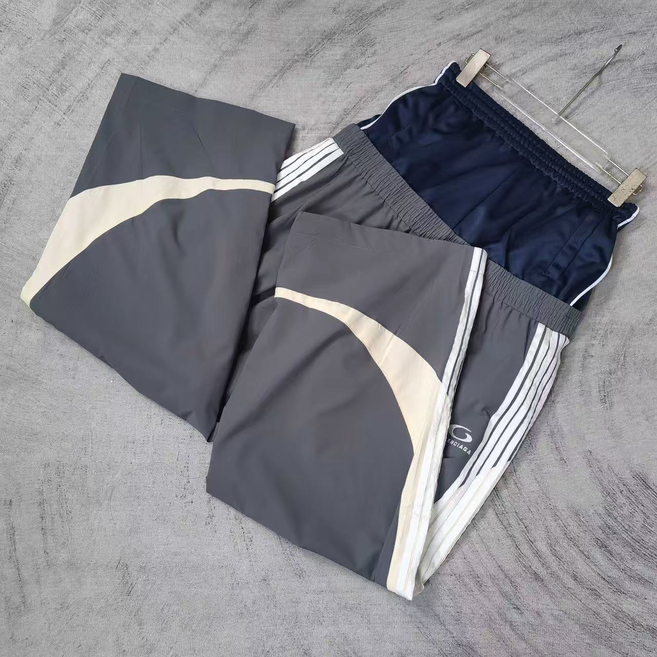 Balenciaga Pants-133