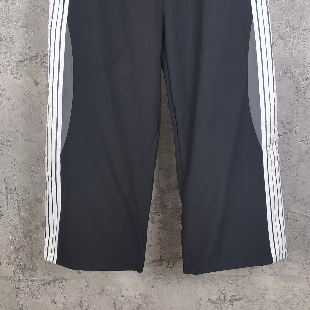 Balenciaga Pants-134