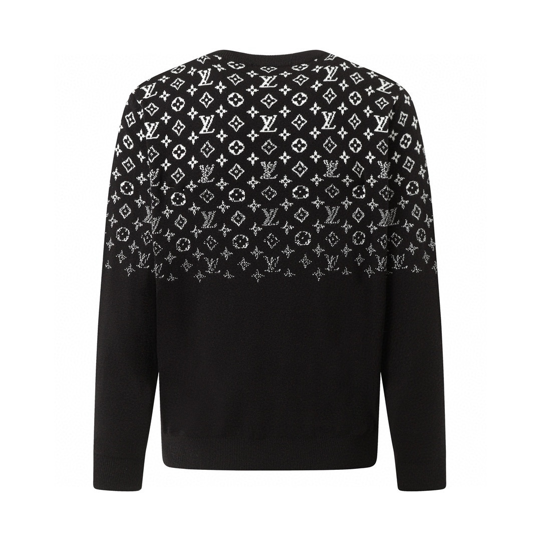 LV Sweater-439