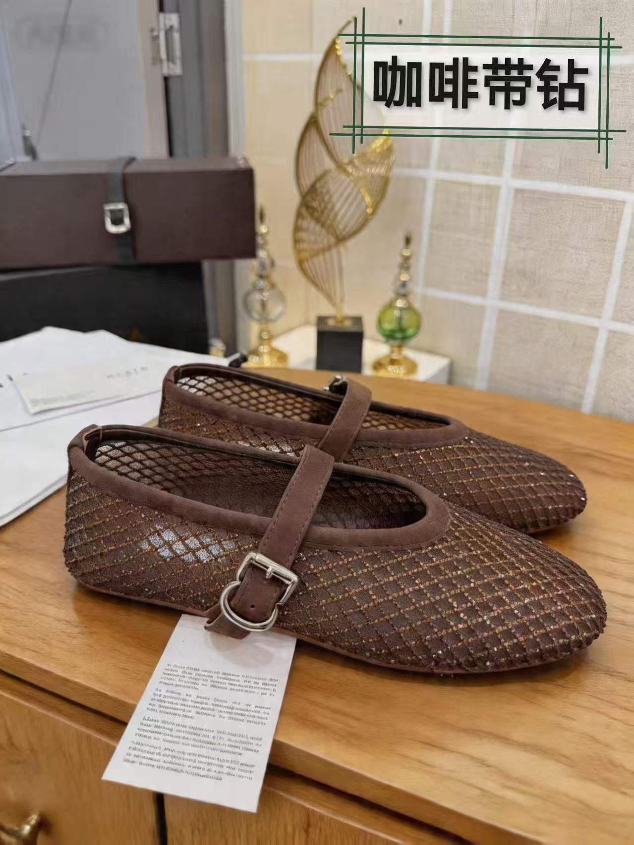 Alaia Shoes AAA(Women)-004