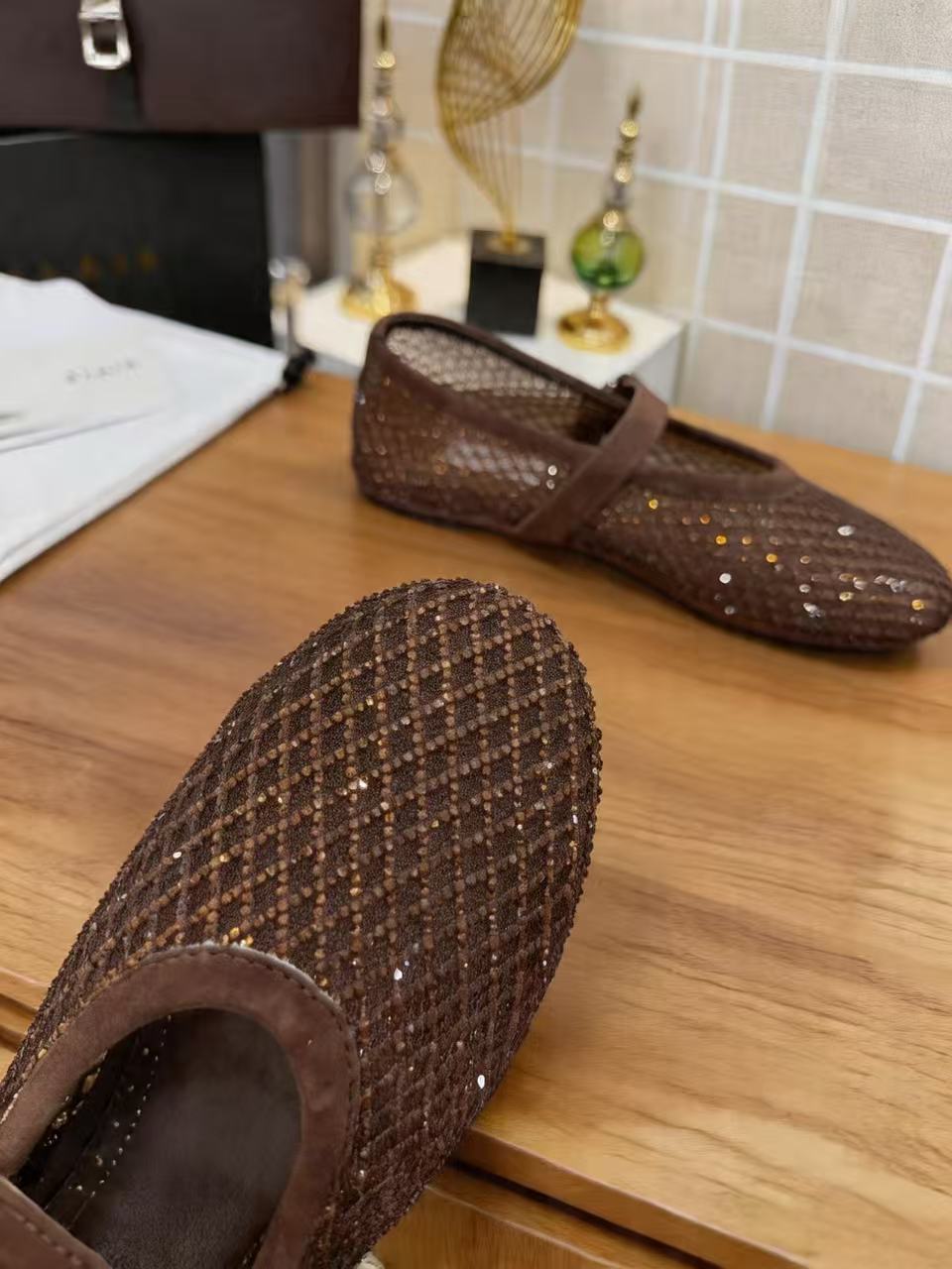 Alaia Shoes AAA(Women)-004