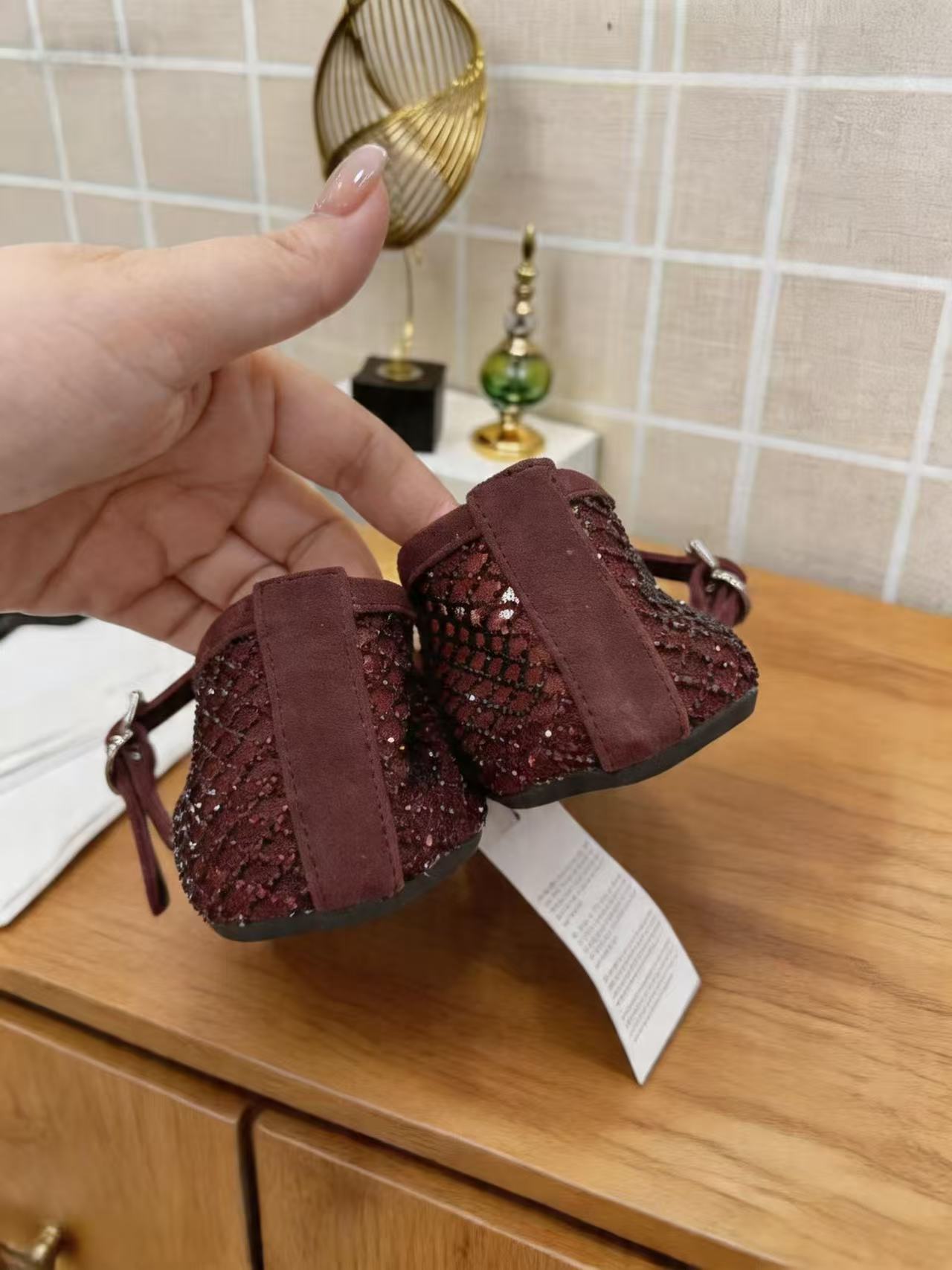 Alaia Shoes AAA(Women)-002