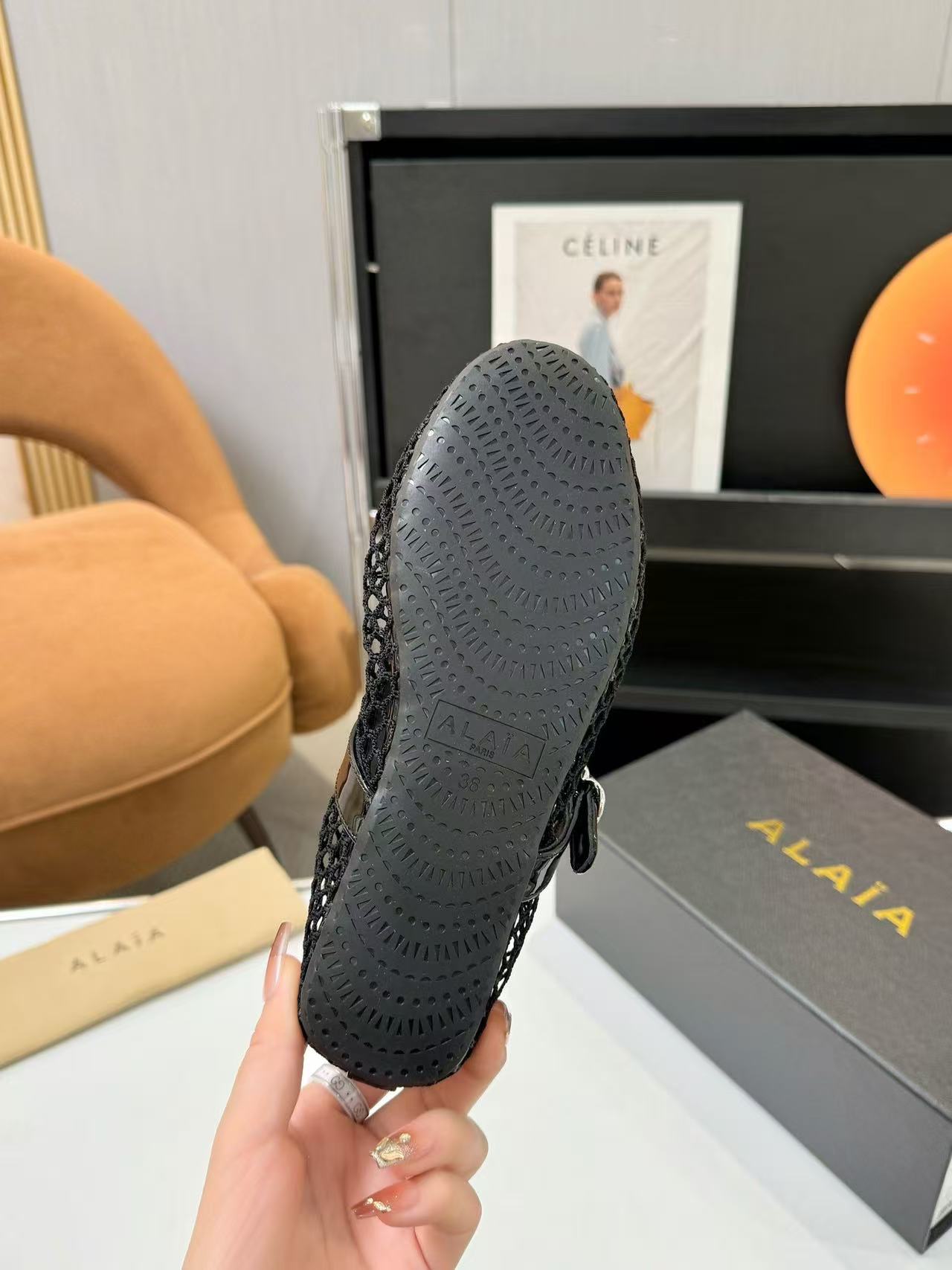 Alaia Shoes AAA(Women)-018