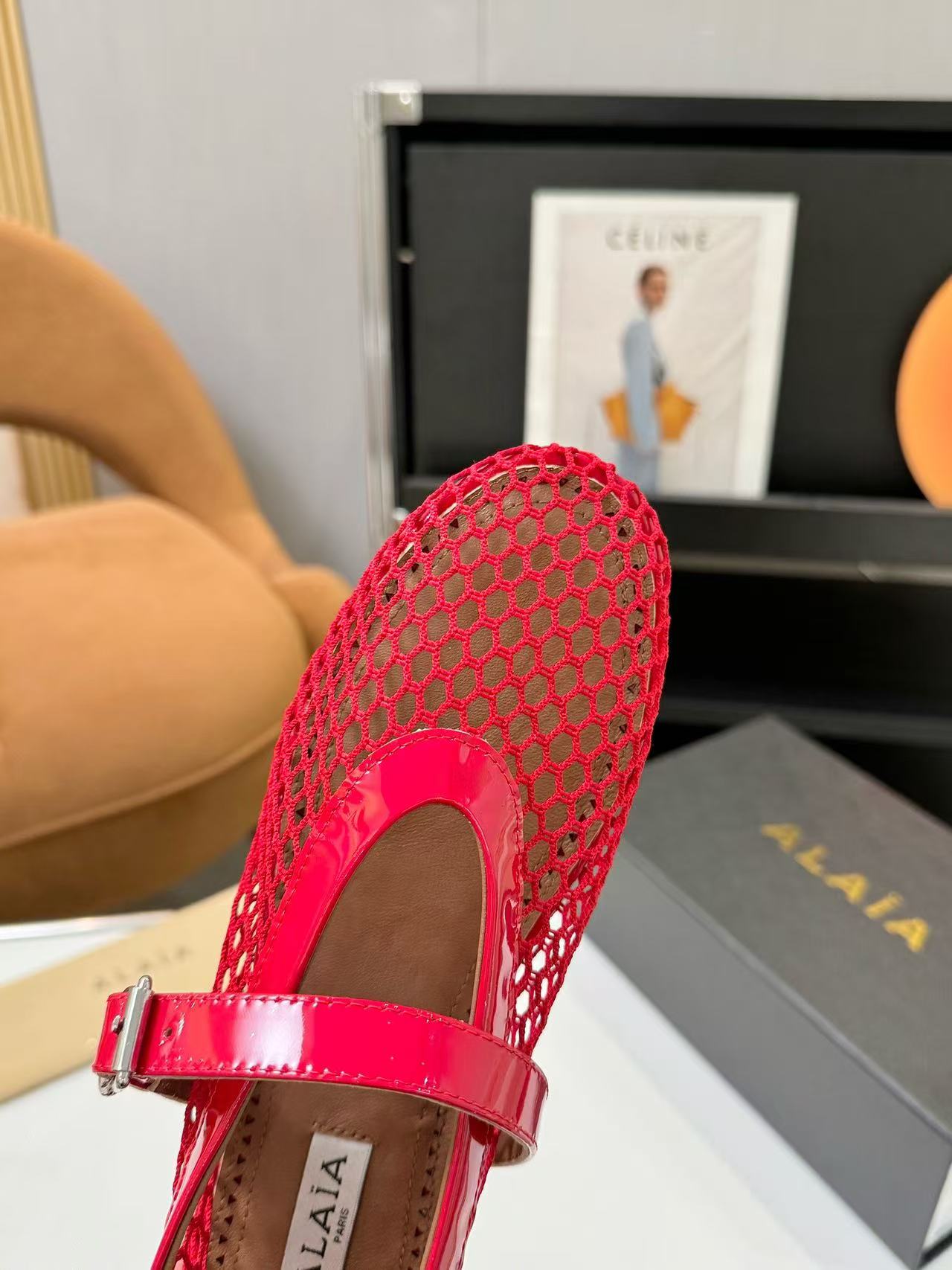 Alaia Shoes AAA(Women)-017