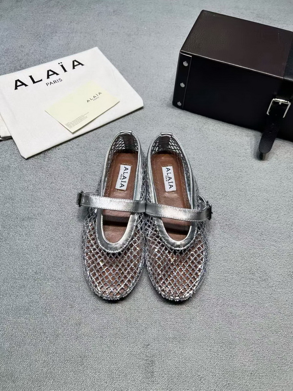 Alaia Shoes AAA(Women)-011