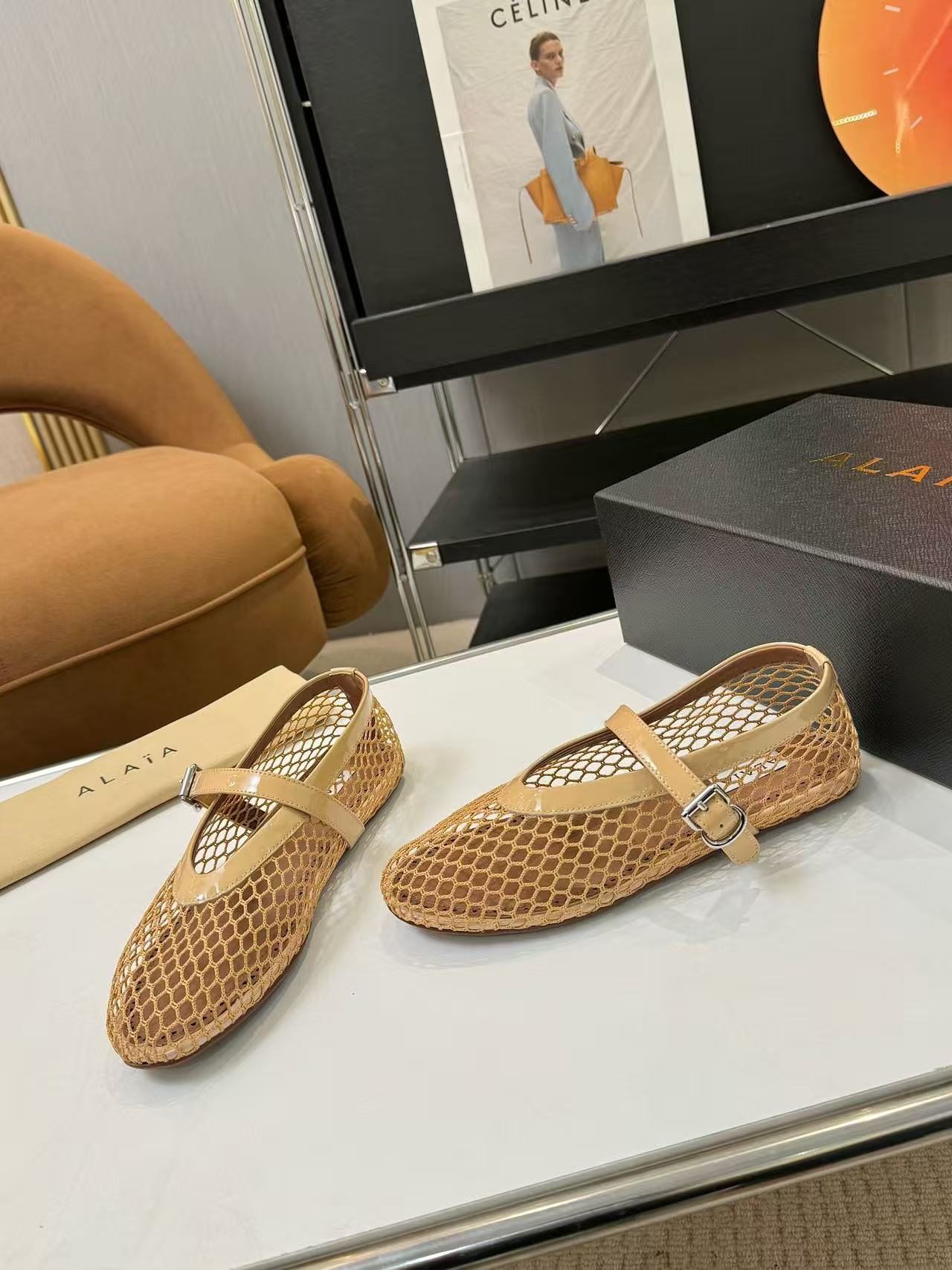 Alaia Shoes AAA(Women)-015