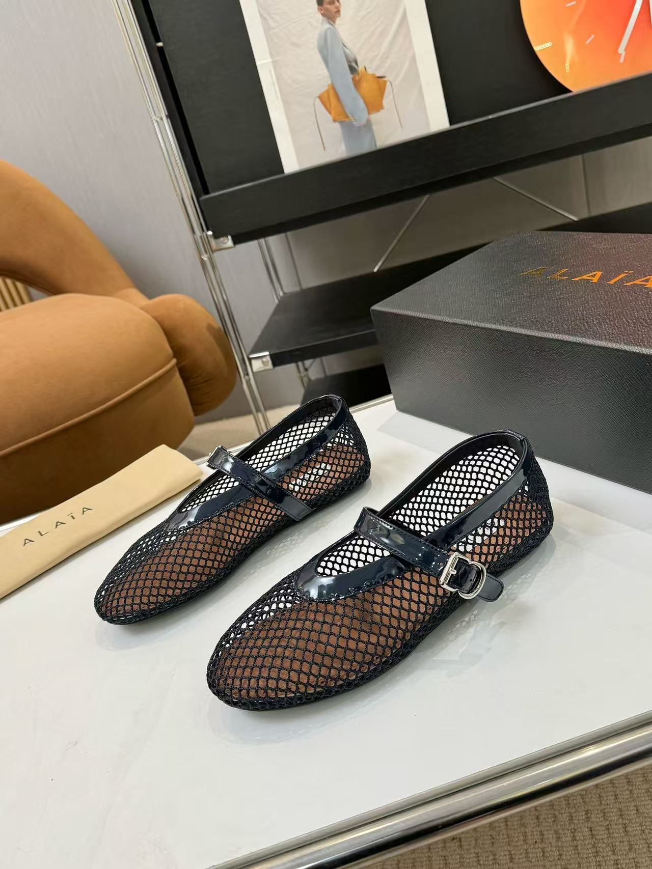 Alaia Shoes AAA(Women)-019