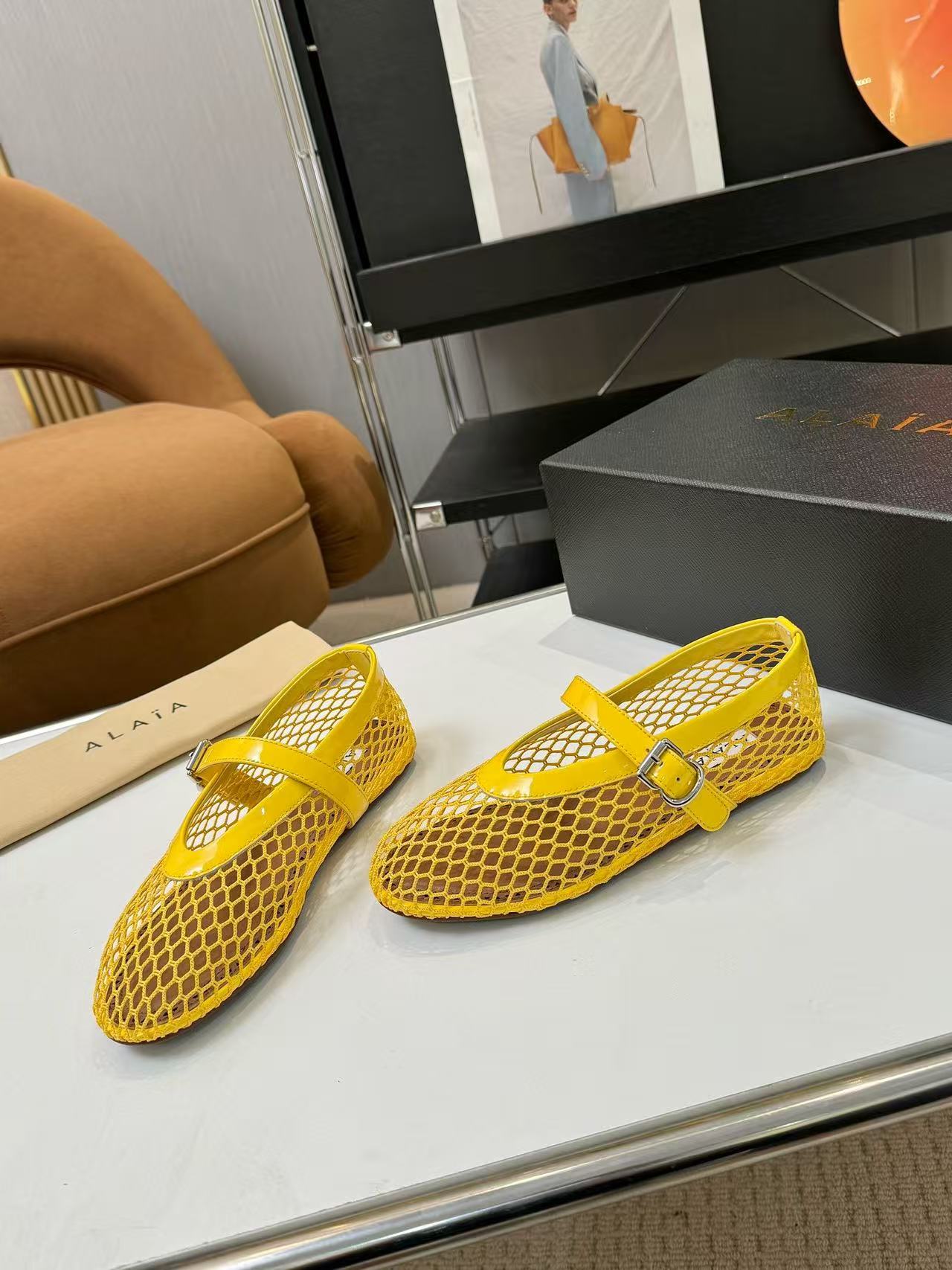 Alaia Shoes AAA(Women)-016