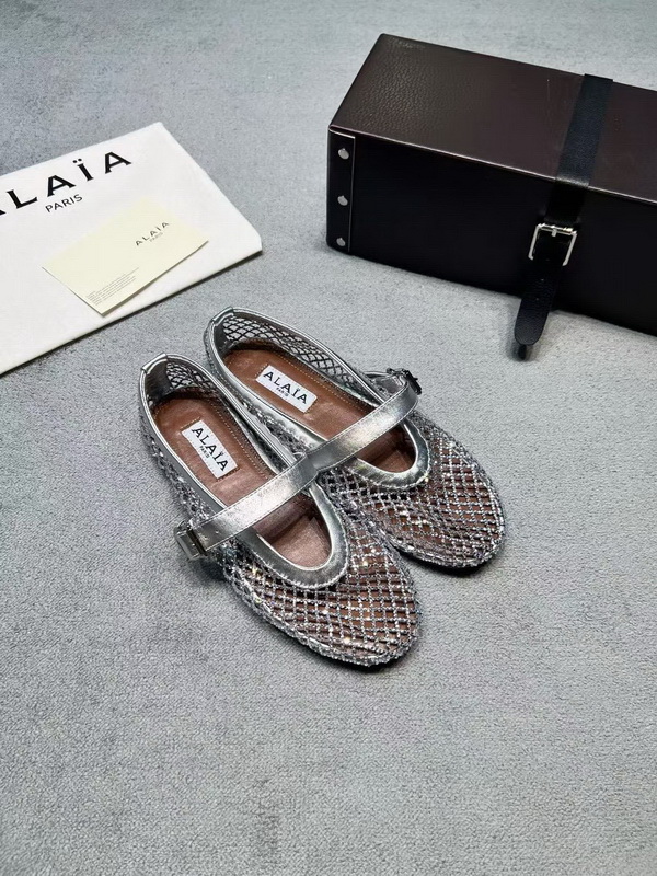 Alaia Shoes AAA(Women)-011