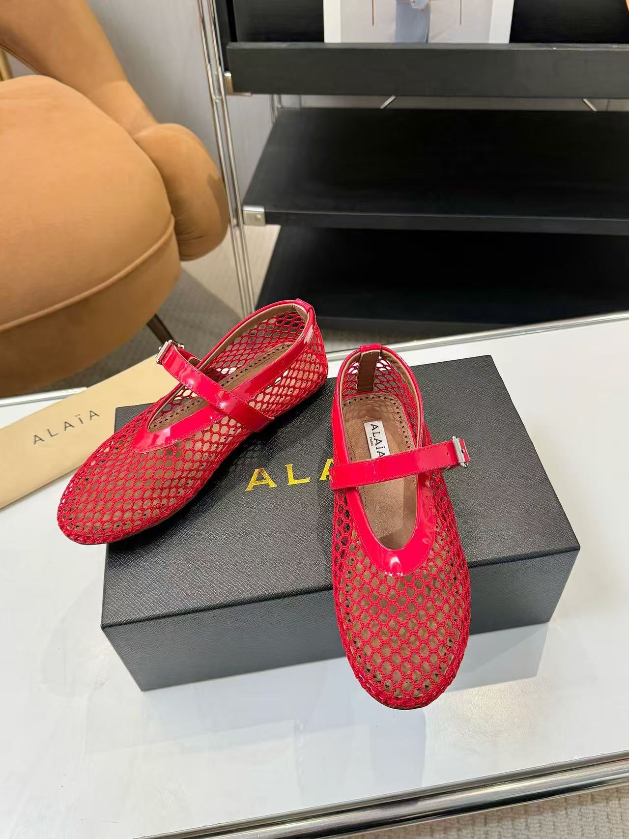 Alaia Shoes AAA(Women)-017