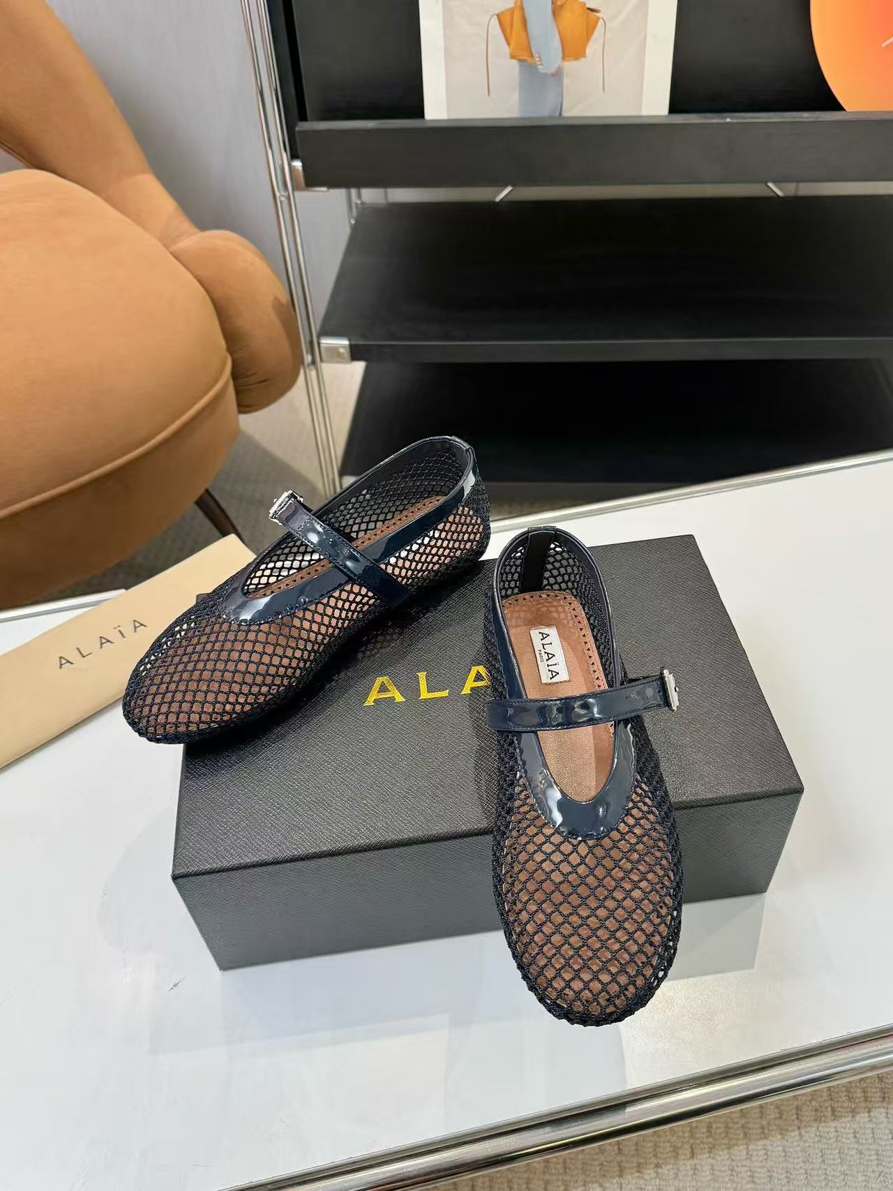Alaia Shoes AAA(Women)-019