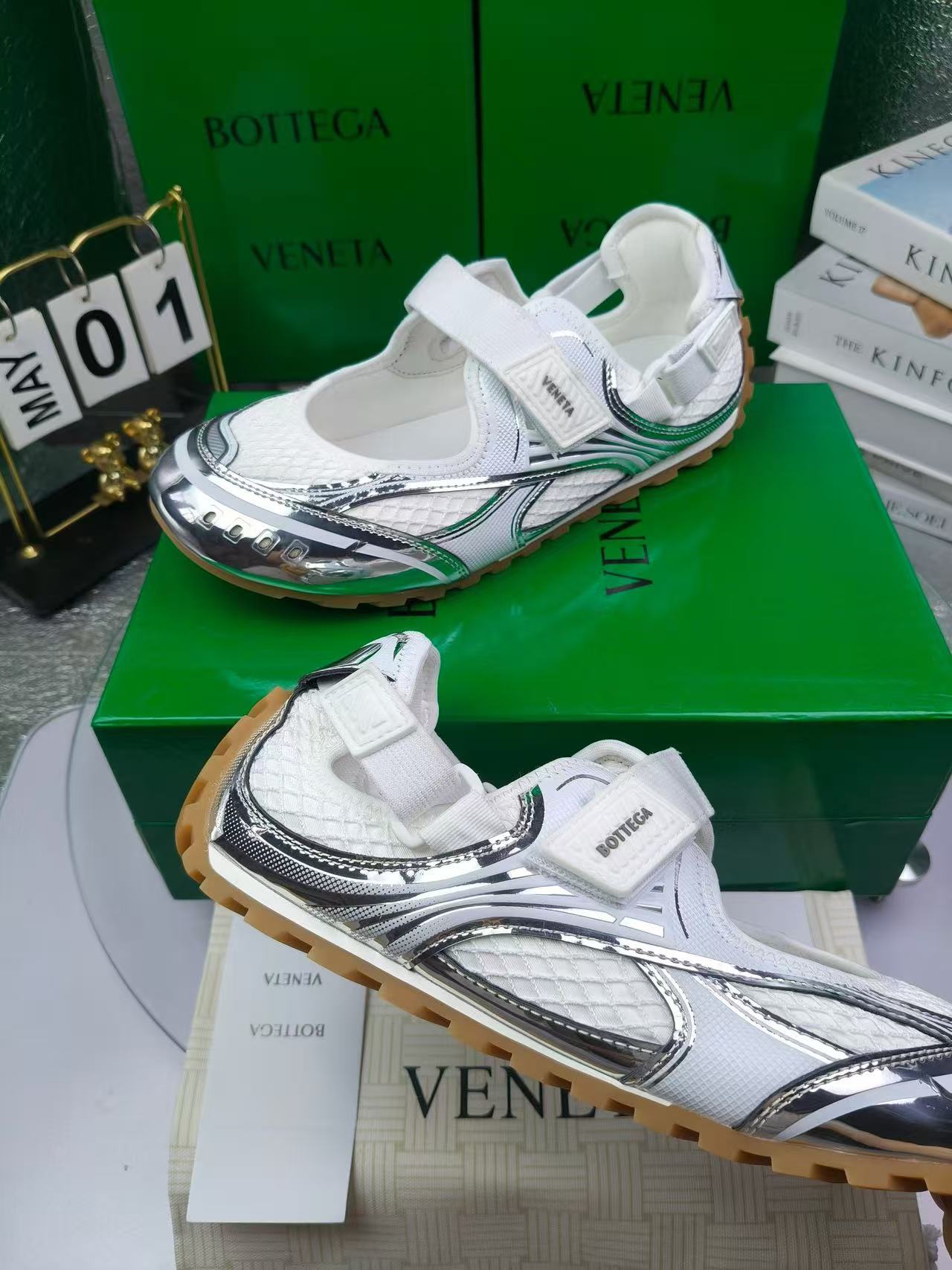 Bottega Veneta Shoes(AAA)-065