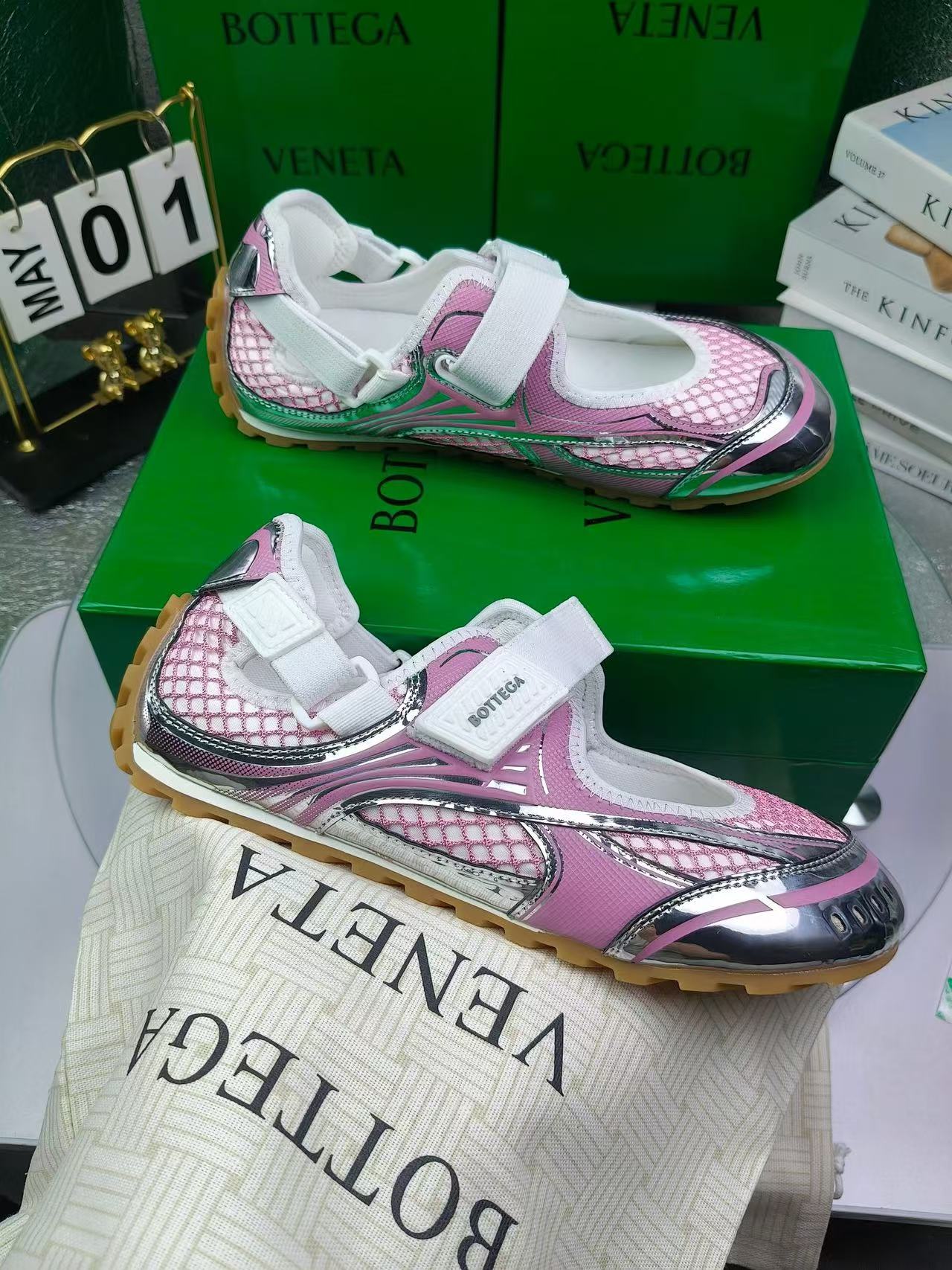 Bottega Veneta Shoes(AAA)-066