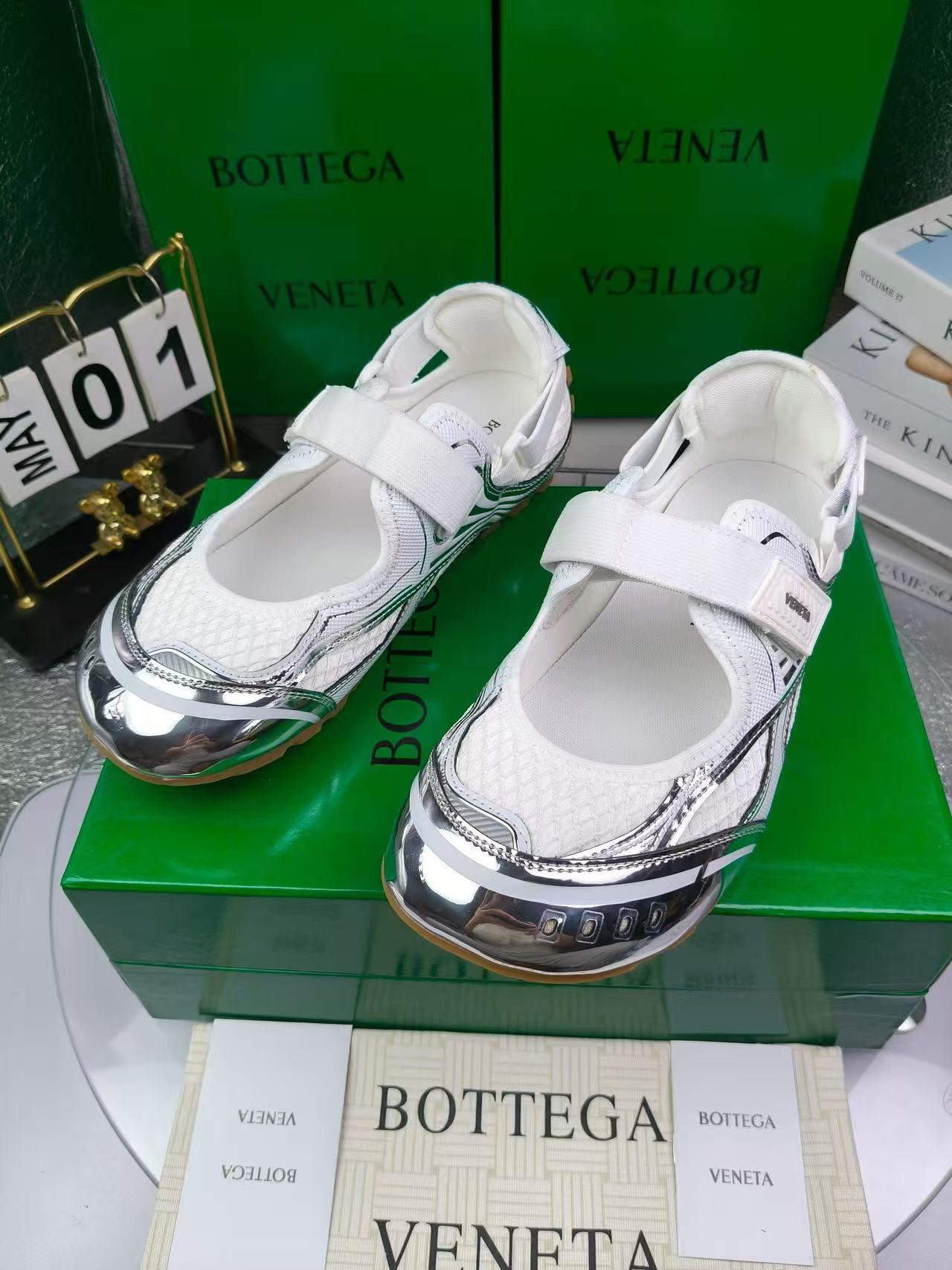 Bottega Veneta Shoes(AAA)-065