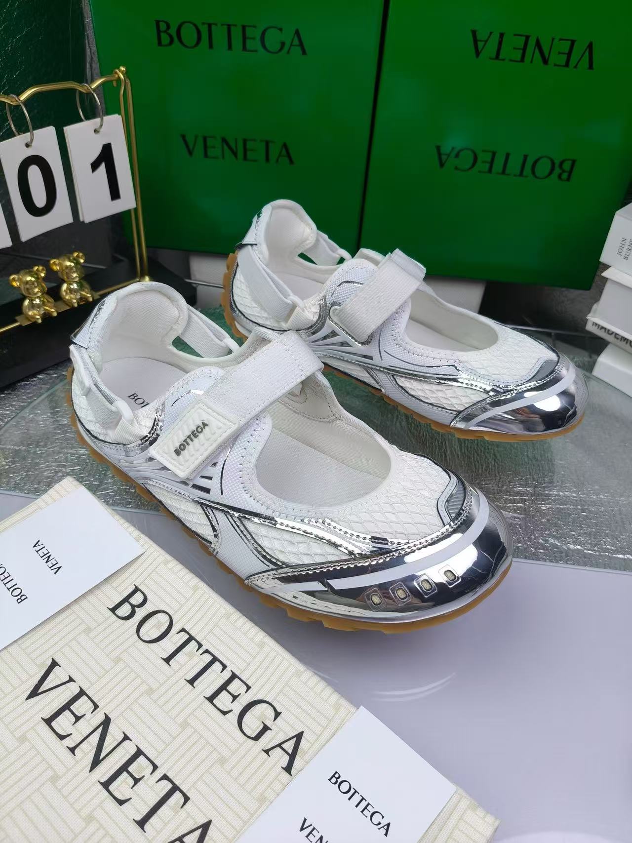 Bottega Veneta Shoes(AAA)-065