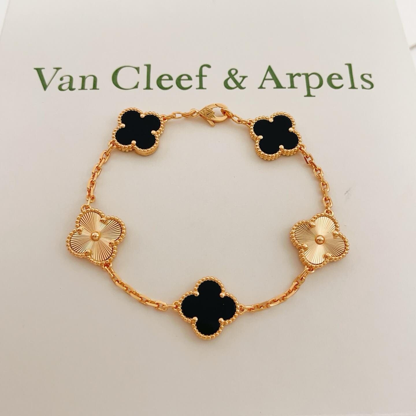 Van Cleef & Arpels Bracelet-006
