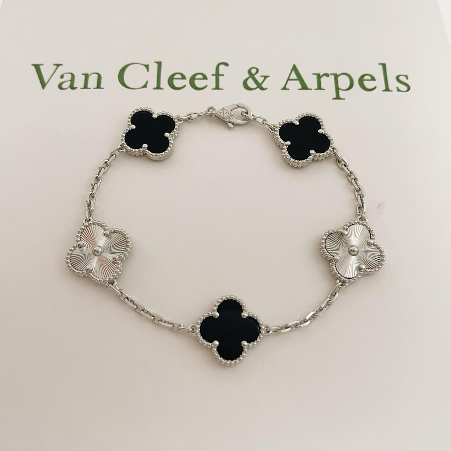 Van Cleef & Arpels Bracelet-004