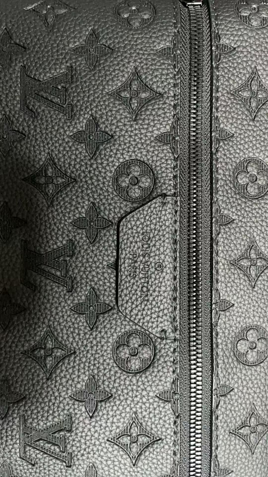 LV Backpack(AAA)-207