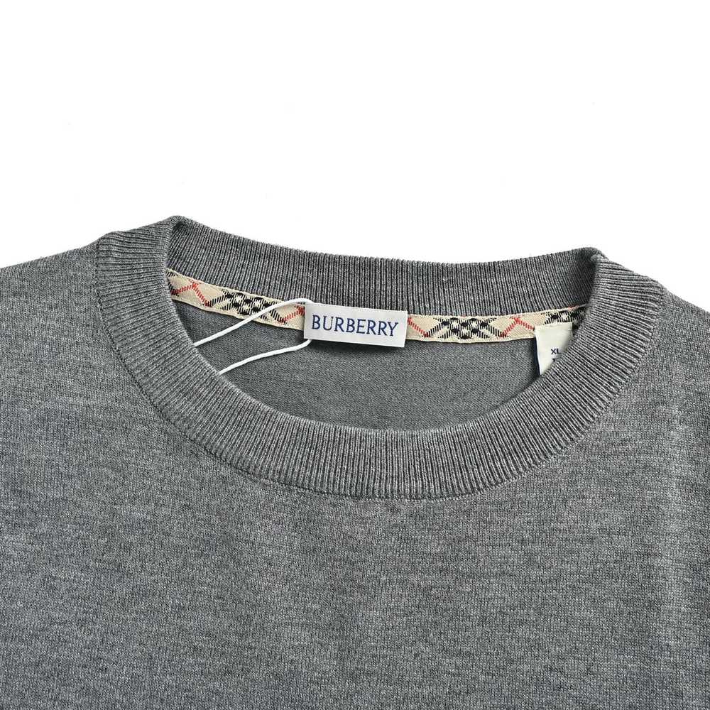 Burberry Sweater-033