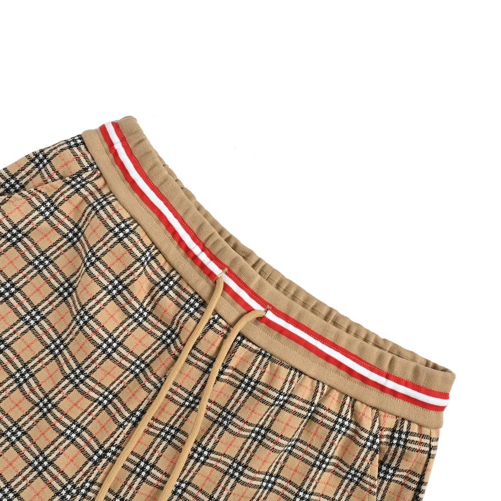 Burberry Shorts-101