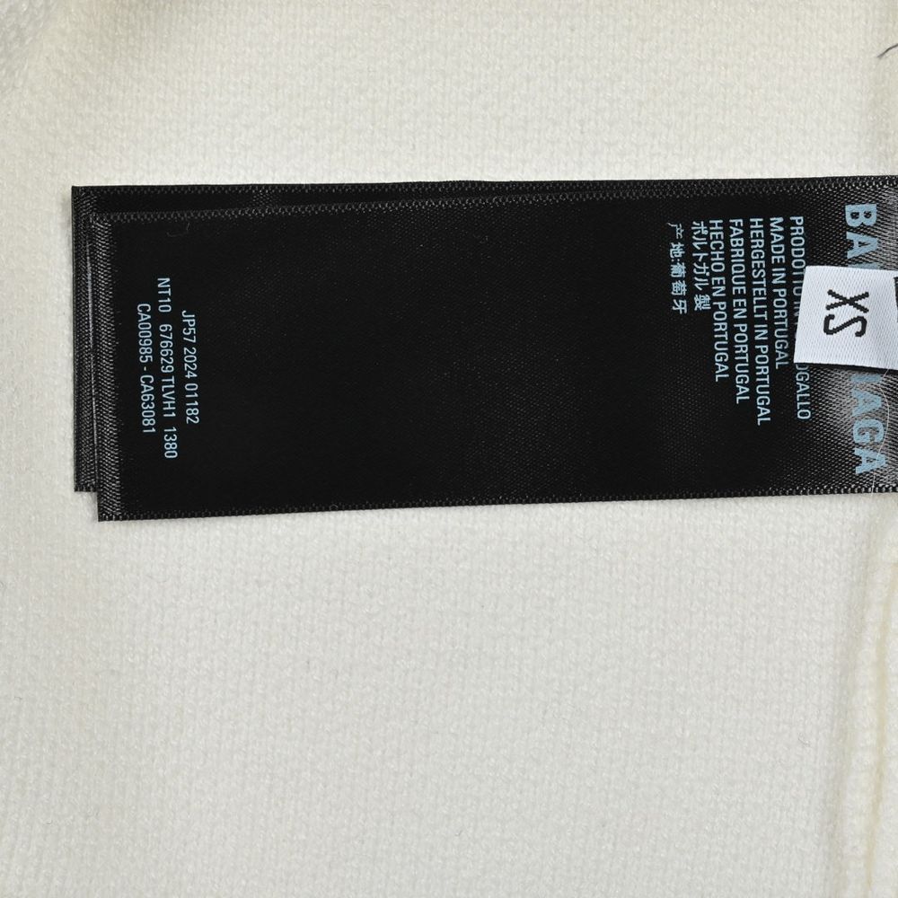 Balenciaga Sweater-044