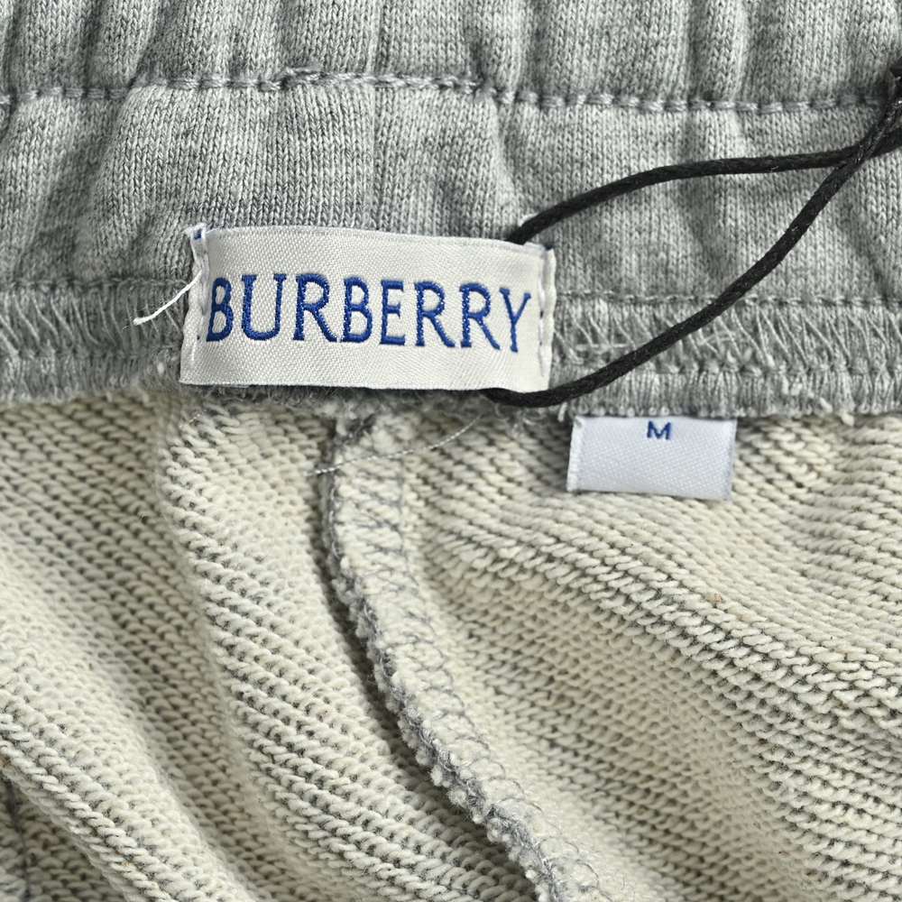 Burberry Pants-016
