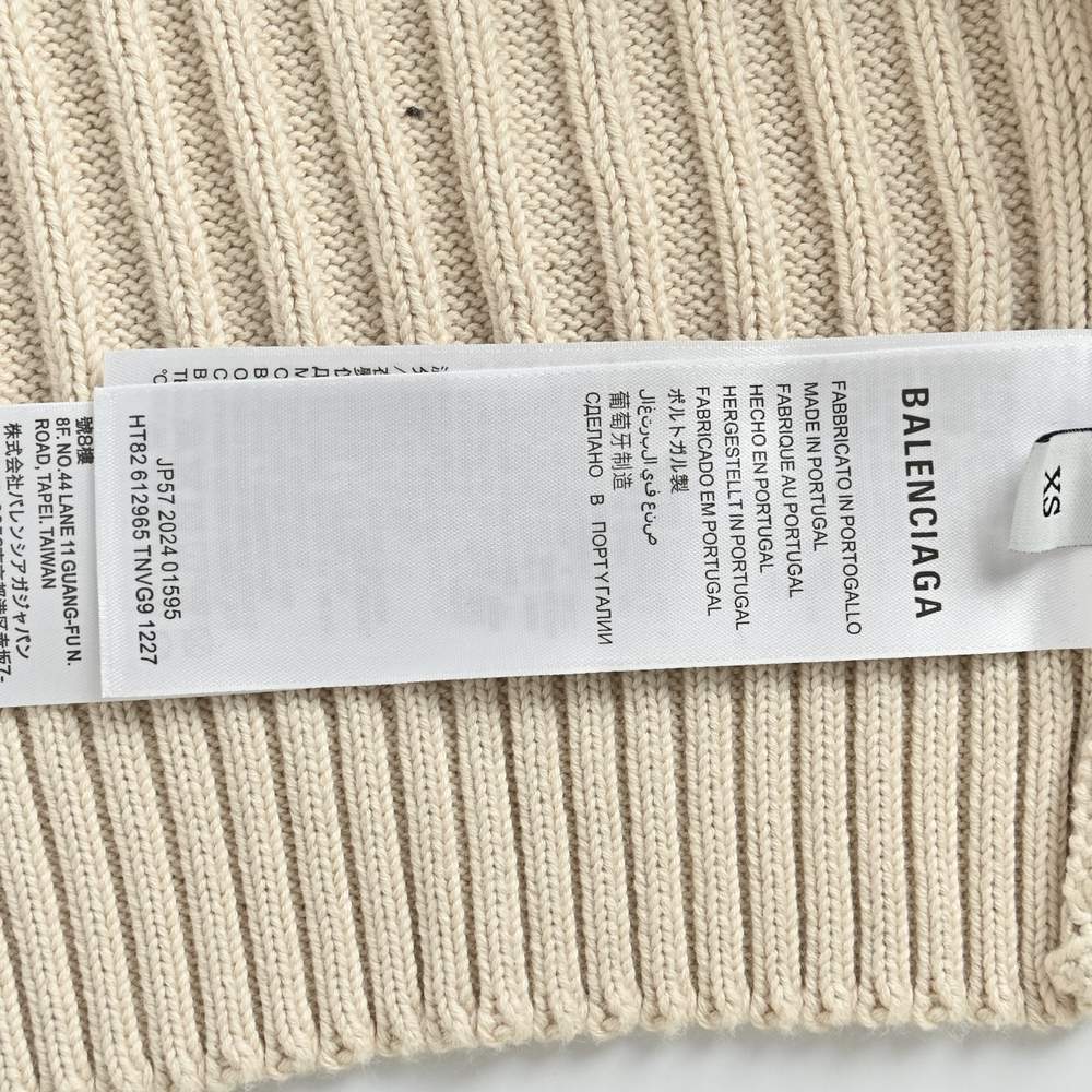 Balenciaga Sweater-046