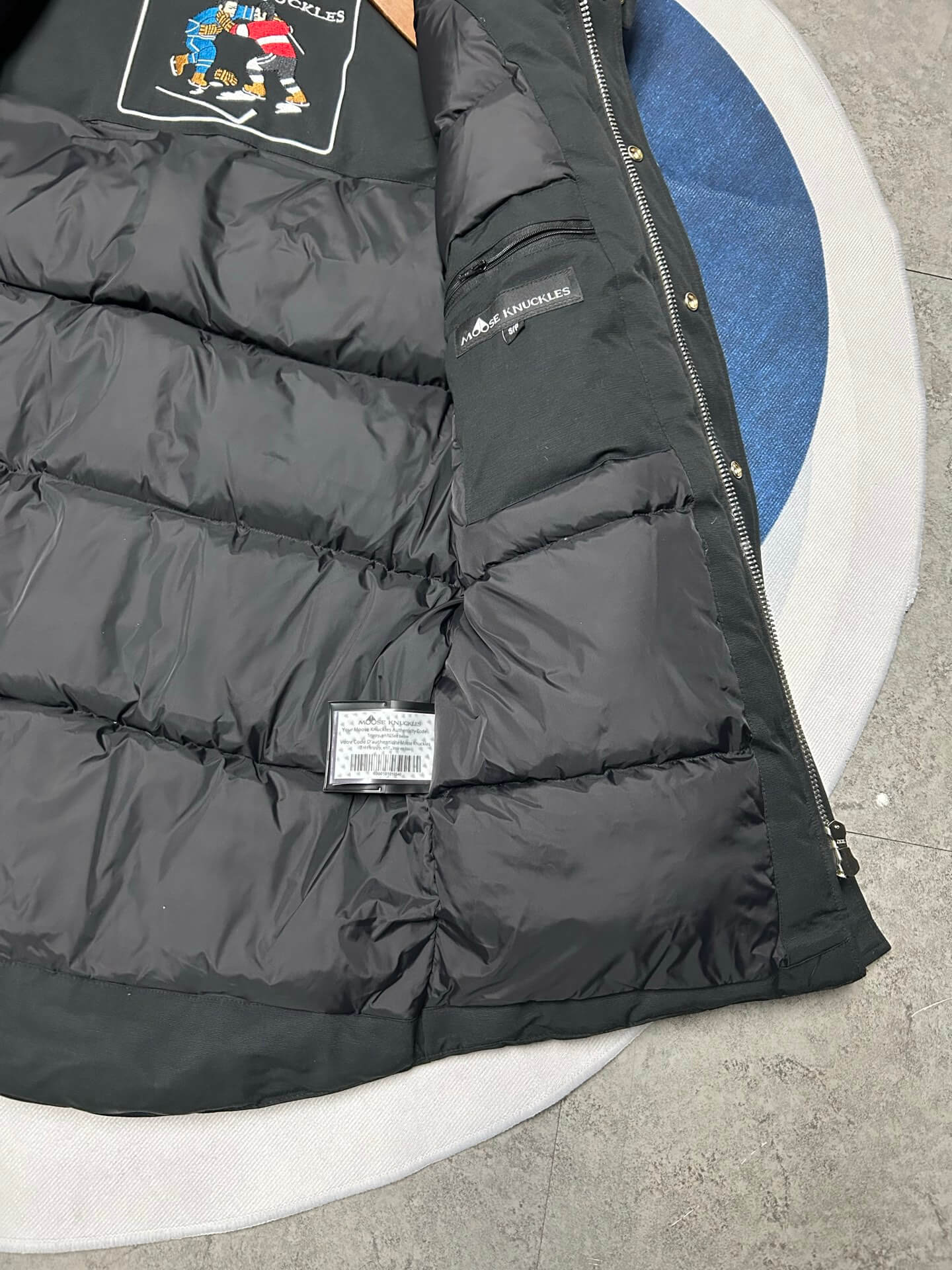 Moose Knuckles Coat-027