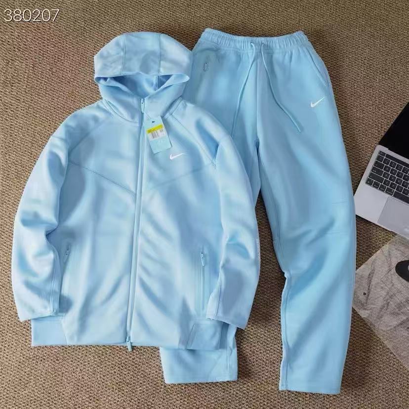 Nike Suits-004