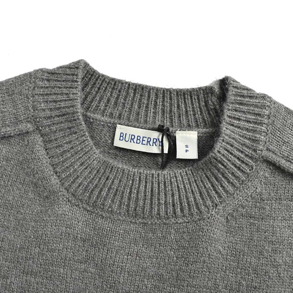 Burberry Sweater-067