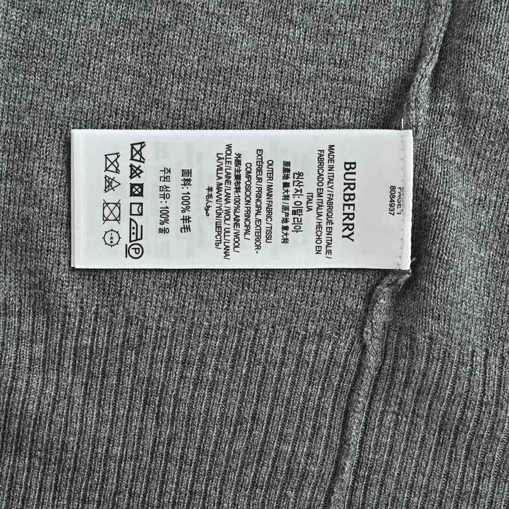Burberry Sweater-060