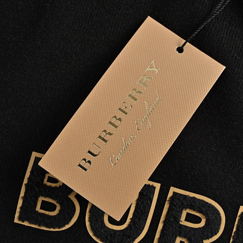 Burberry Sweater-047