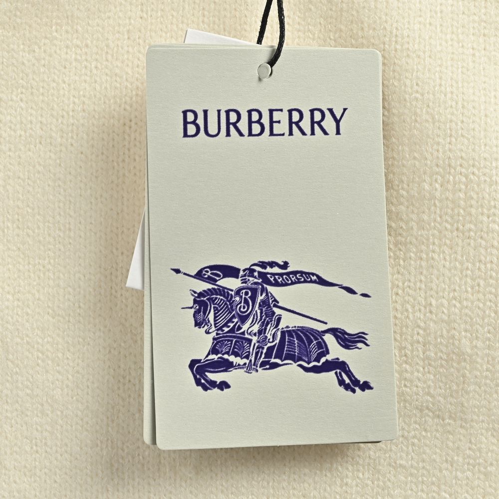 Burberry Sweater-069
