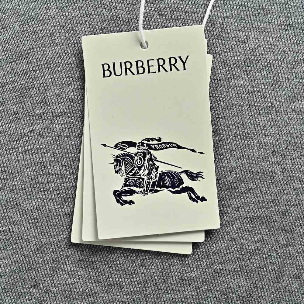 Burberry Sweater-054
