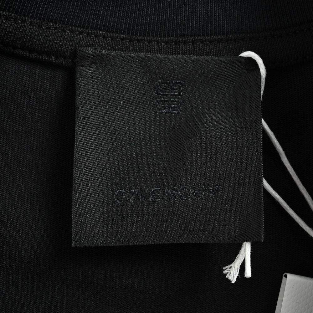 GIVENCHY T-shirts-089