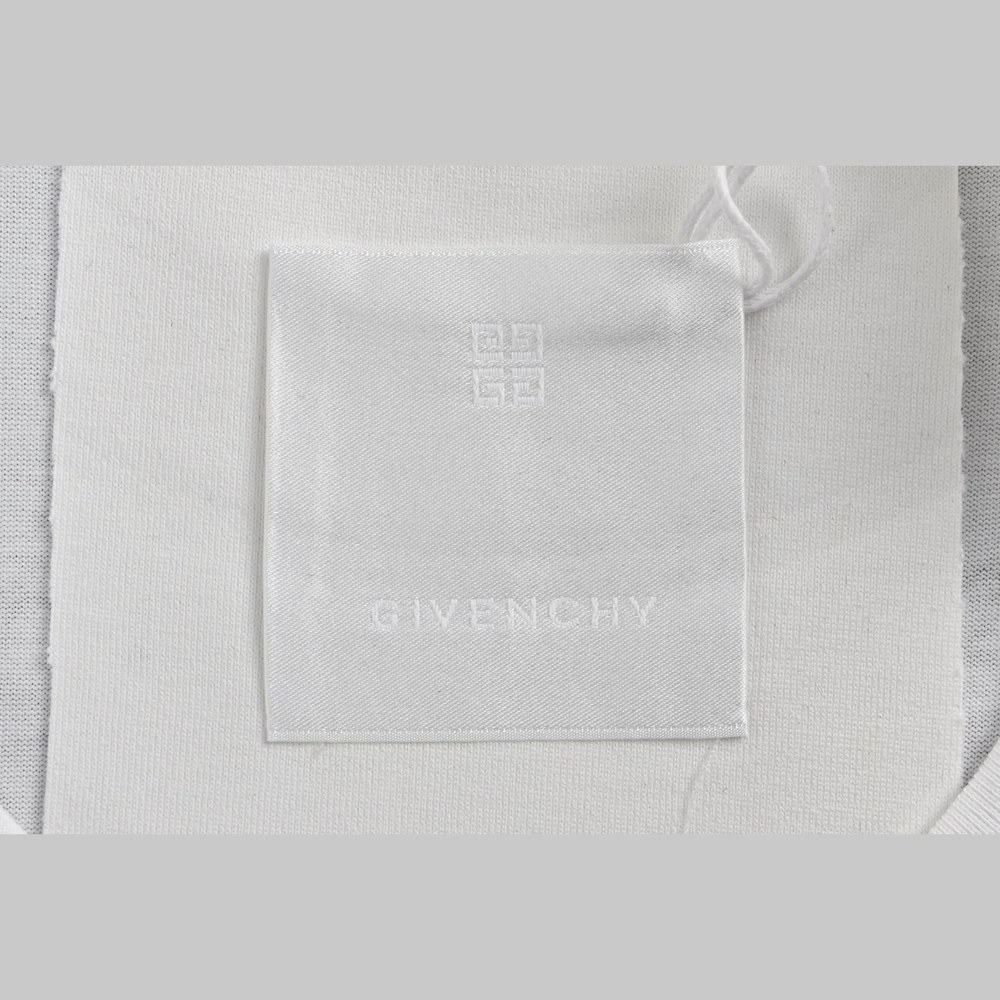 GIVENCHY T-shirts-066