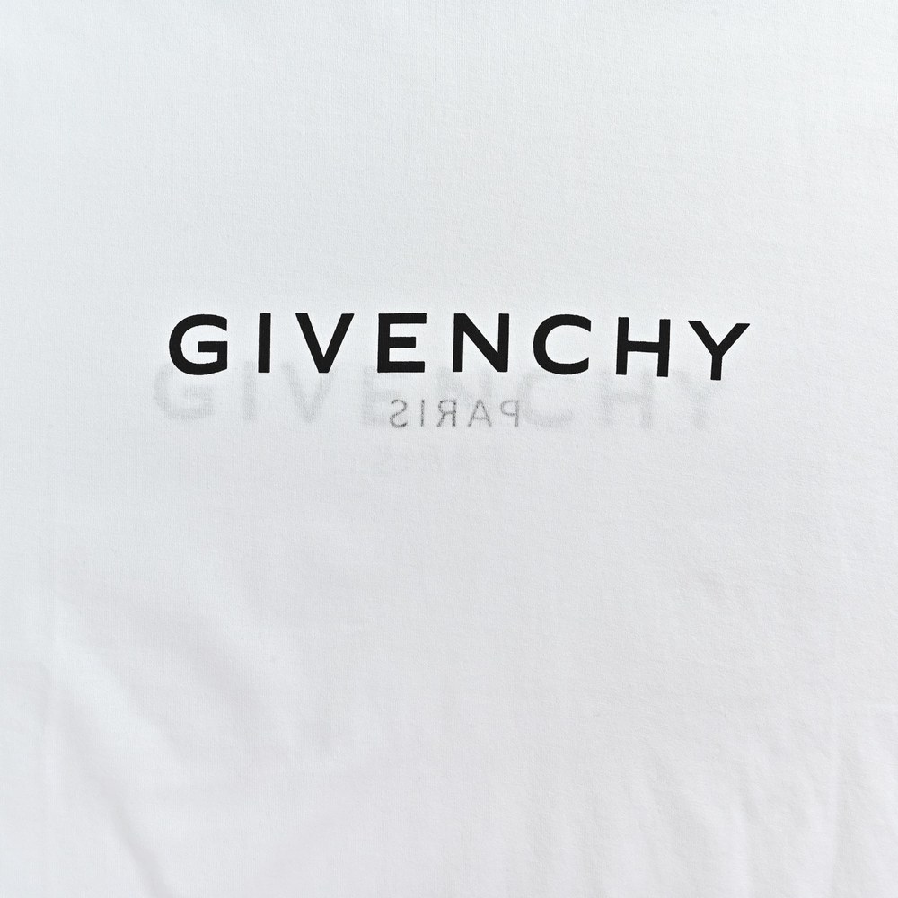 GIVENCHY T-shirts-064