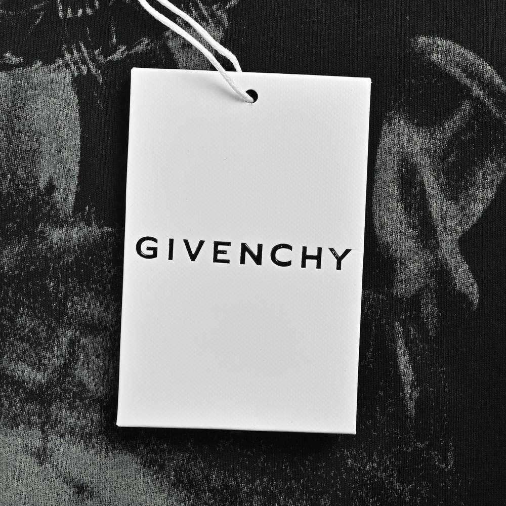 GIVENCHY T-shirts-080