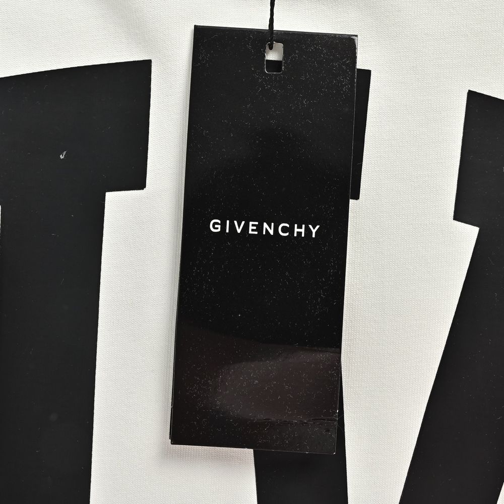 GIVENCHY T-shirts-044